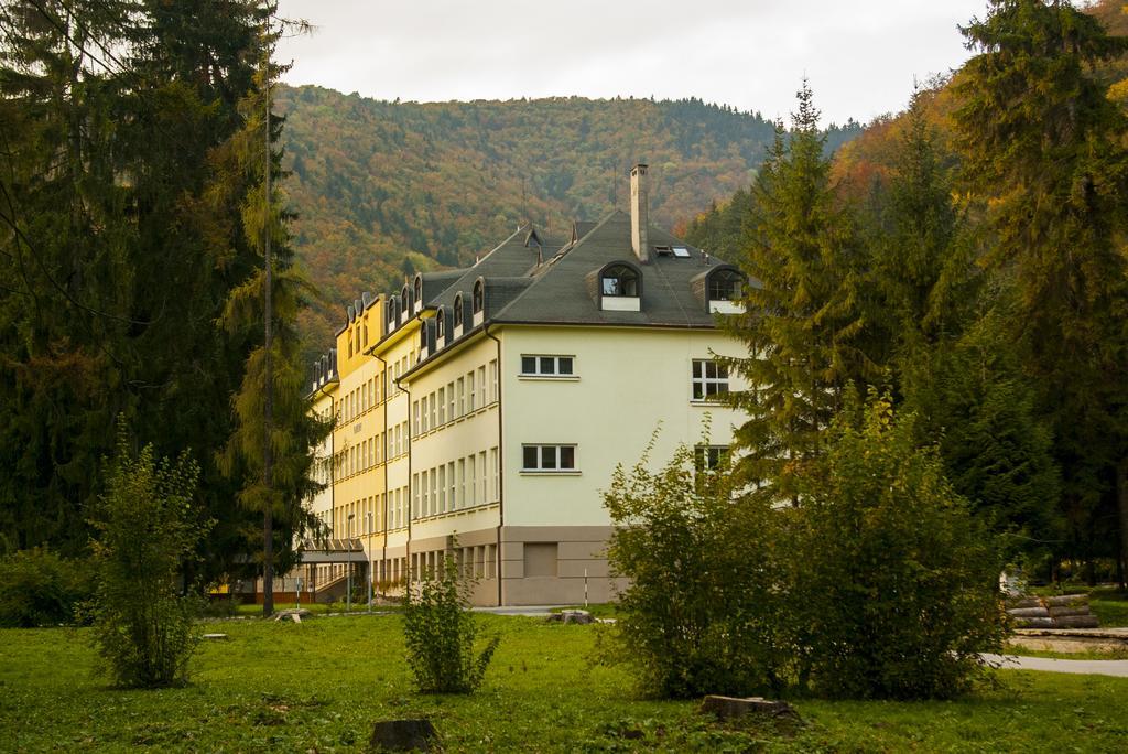 Hotel Skalka Rajecke Teplice Ngoại thất bức ảnh